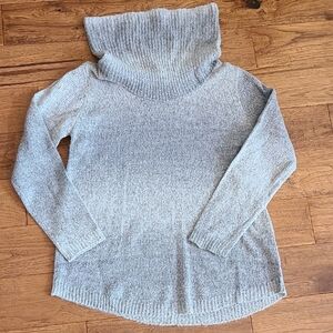 APT.9 Cozy Gray Turtleneck Sweater Size L